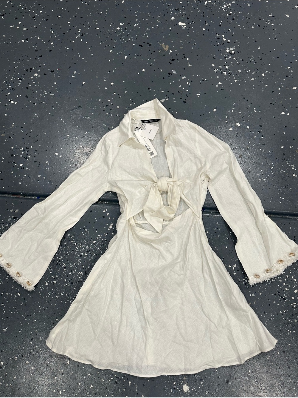 Zara linen / bead Cream Long-Sleeve Tie-Front Collared Dress